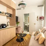 Romantic Getaway - Le Marais - With Ac