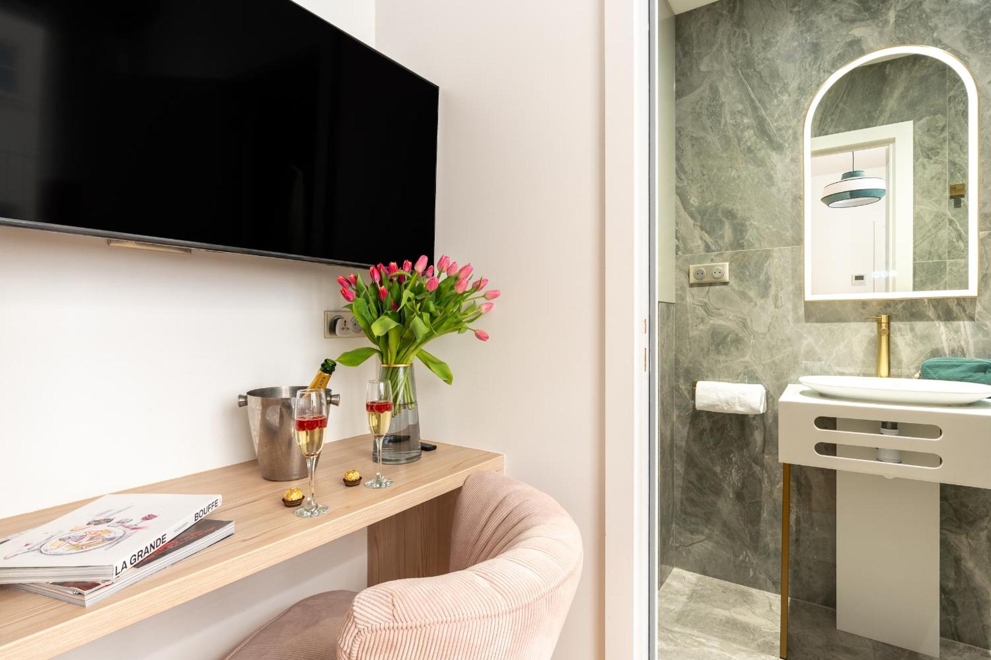 Romantic Getaway - Le Marais - With Ac Appartamento Parigi